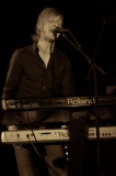 Ozark_Henry08 * 366 x 550 * (59KB)