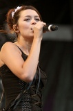 Emilie_Simon10 * 366 x 550 * (70KB)