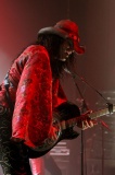 Eric_Sardinas04 * 366 x 550 * (79KB)