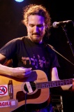 Frank_Turner07 * 366 x 550 * (86KB)