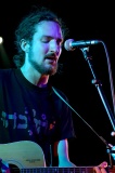 Frank_Turner12 * 366 x 550 * (94KB)