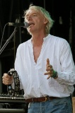Mystery_Jets19 * 366 x 550 * (87KB)