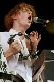 Mystery_Jets23 * 366 x 550 * (89KB)