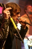 Richard_Ashcroft13 * 366 x 550 * (91KB)