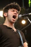 Romain_Humeau28 * 366 x 550 * (74KB)