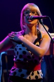 The_Pipettes24 * 366 x 550 * (87KB)