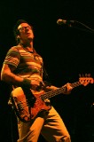 Weezer02 * 380 x 570 * (100KB)