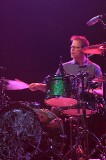 Weezer22 * 380 x 570 * (115KB)