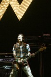 Weezer28 * 380 x 570 * (86KB)