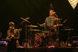 Weezer29 * 570 x 380 * (113KB)