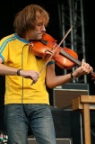 Yann_Tiersen18 * 366 x 550 * (98KB)